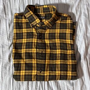 Size Small yellow checkered flannel banana republic